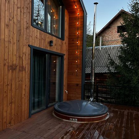 Guest House Zatishniy Dvir Яремча Экстерьер фото