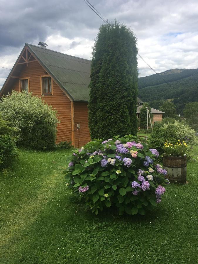 Guest House Zatishniy Dvir Яремча Экстерьер фото