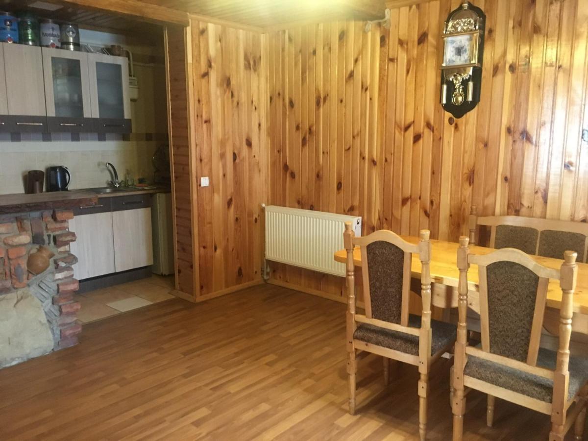 Guest House Zatishniy Dvir Яремча Экстерьер фото