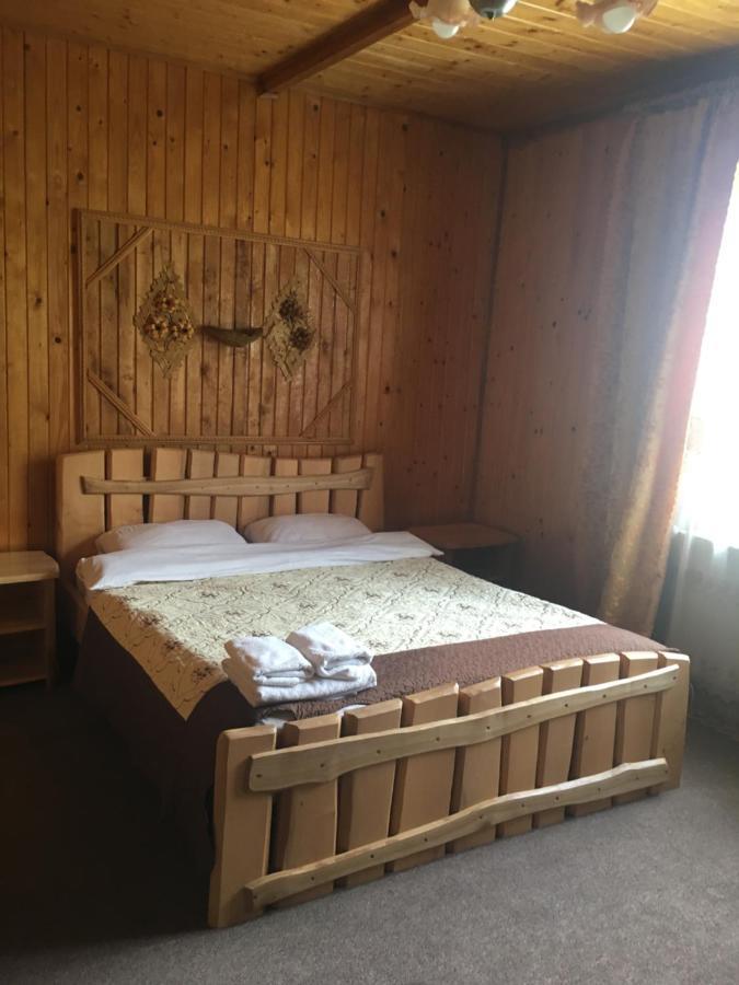 Guest House Zatishniy Dvir Яремча Экстерьер фото