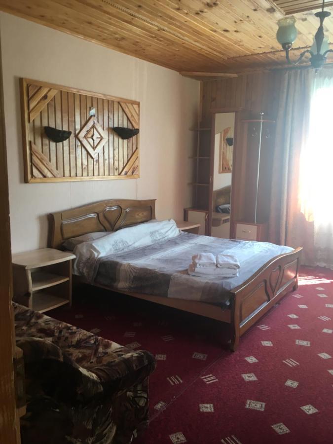 Guest House Zatishniy Dvir Яремча Экстерьер фото