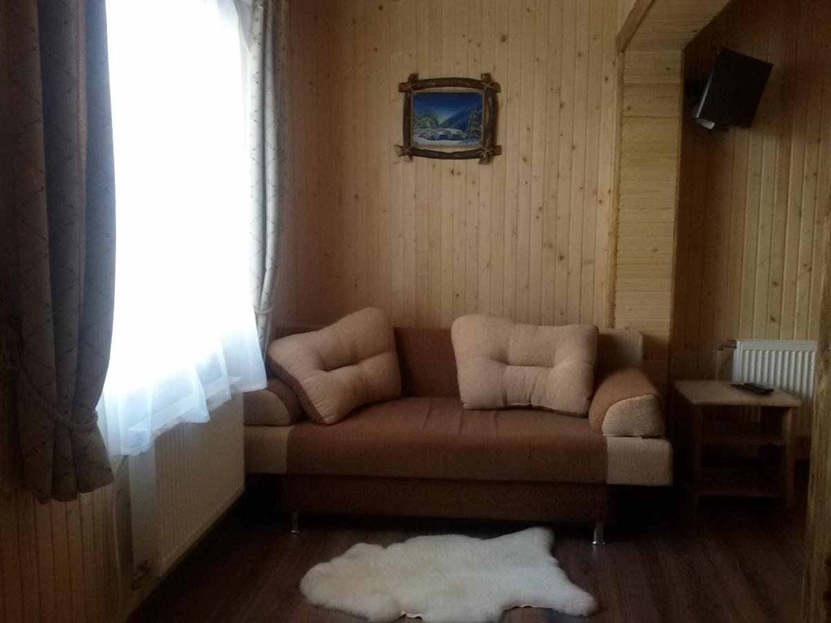 Guest House Zatishniy Dvir Яремча Экстерьер фото