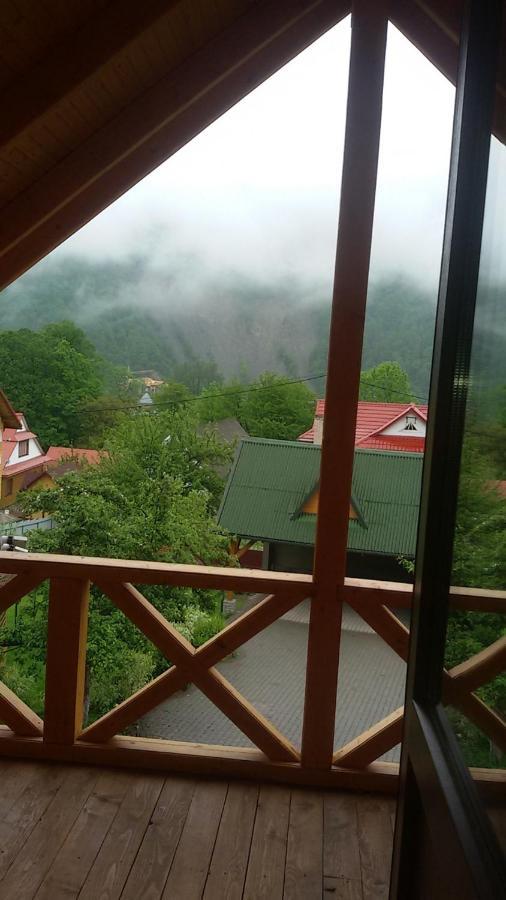 Guest House Zatishniy Dvir Яремча Экстерьер фото